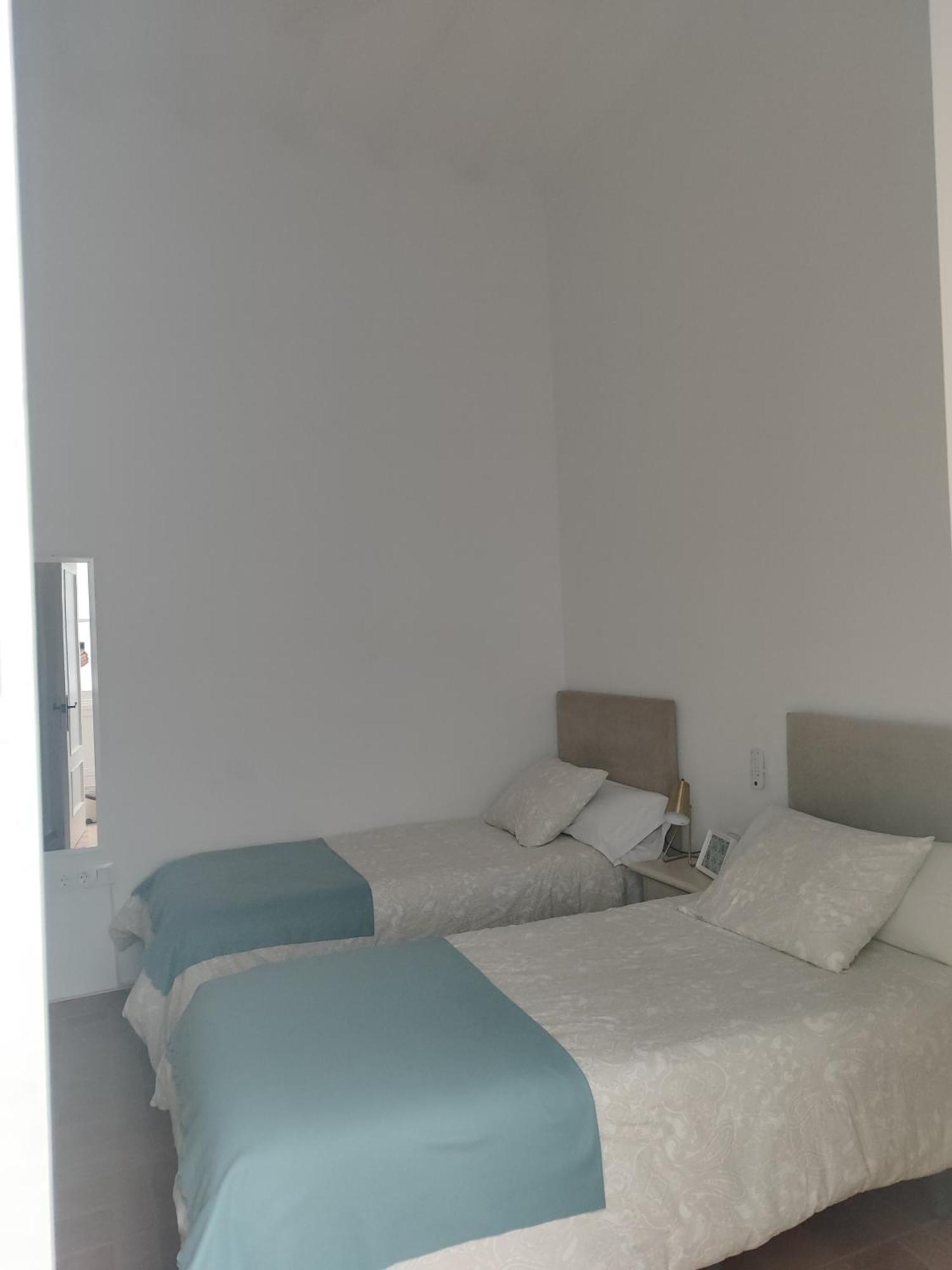 Estreno Centro Y Playa Cadiz Apartman Kültér fotó